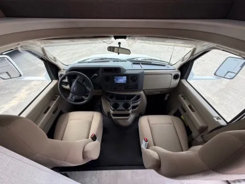 Photos of 2026 Thor Motor Coach CHATEAU 19Z for sale in Gulfport, MS at County Line Campers