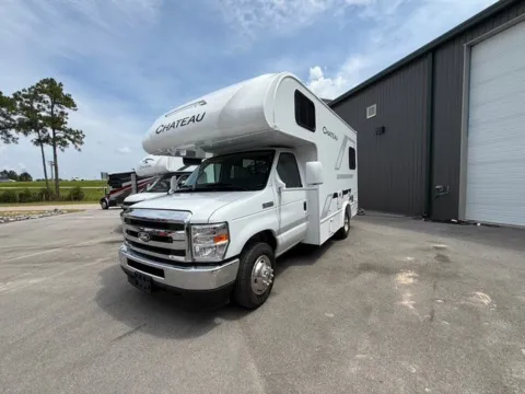 Photos of 2026 THOR CHATEAU 19Z for sale in Gulfport, MS at County Line Campers