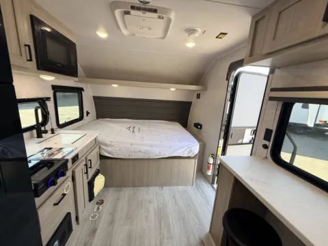 Photos of 2026 EAST TO WEST DELLA TERRA 170BHXLE for sale in Gulfport, MS at County Line Campers