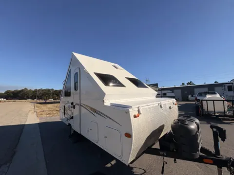 White 2014 FOREST RIVER FLAGSTAFF 19SCHW for sale in Gulfport, MS