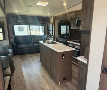 Another view of 2021 PRIME TIME CRUSADER 330MBH for sale in Gulfport, MS at County Line Campers