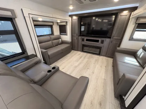 Photos of 2024 EAST TO WEST AHARA 380FL for sale in Gulfport, MS at County Line Campers