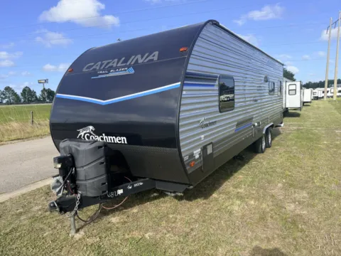 Photos of 2023 COACHMEN CATALINA 26TH for sale in Gulfport, MS at County Line Campers