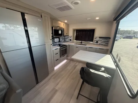 More photos of 2026 FOREST RIVER CARDINAL 37GALLEY at County Line Campers, MS