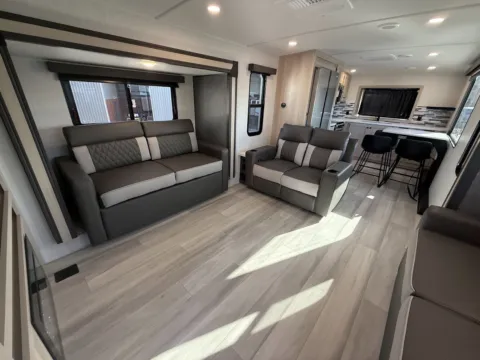 Photos of 2026 Forest River CARDINAL 37GALLEY for sale in Gulfport, MS at County Line Campers