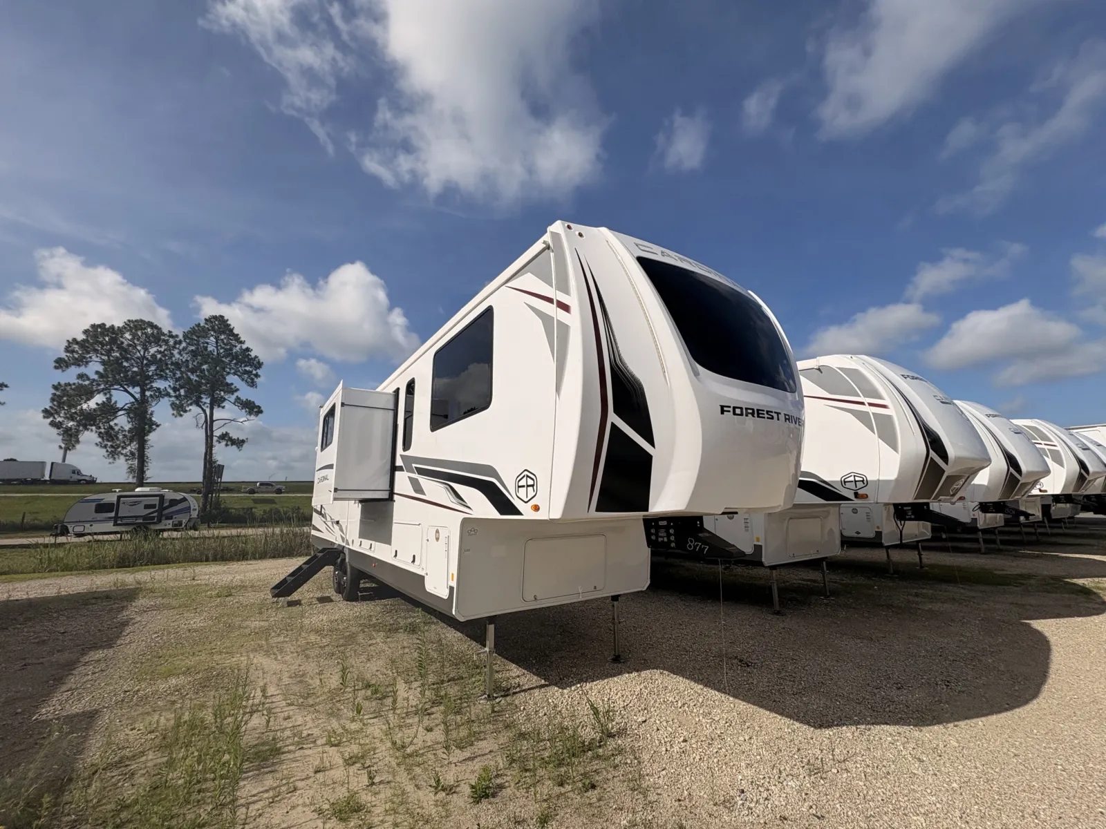 2026 Forest River CARDINAL 37GALLEY