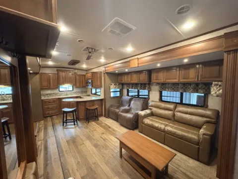 Photos of 2016 Highland Ridge OPEN RANGE 3X 388RKS for sale in Gulfport, MS at County Line Campers