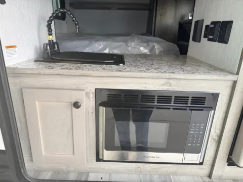 Photos of 2026 SUNSET PARK SUNRAY 119 for sale in Gulfport, MS at County Line Campers