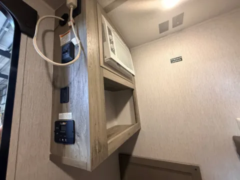 More photos of 2026 SUNSET PARK SUNRAY 109E at County Line Campers, MS