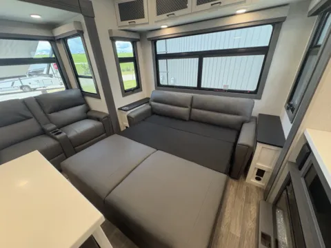 More photos of 2027 East To West AHARA 365RL at County Line Campers, MS