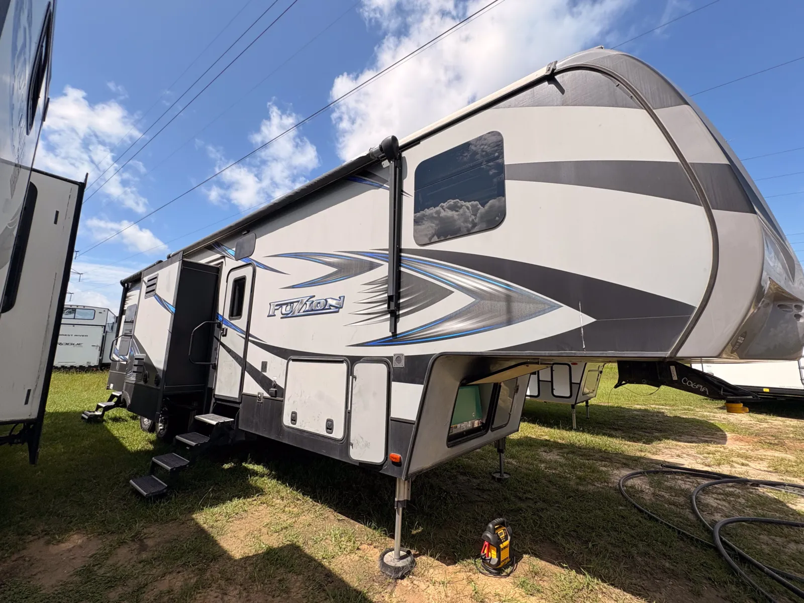 2017 KEYSTONE FUZION 385