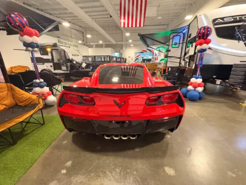 More photos of 2017 Chevrolet Corvette 1YW07 at County Line Campers, MS