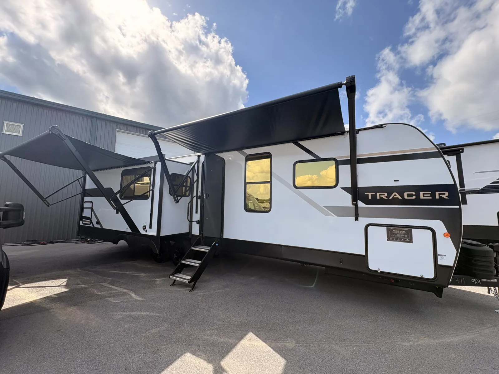 2027 Prime Time TRACER 286RL