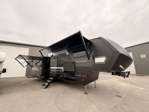 Photos of 2027 Keystone RV ARCADIA 3260RL for sale in Gulfport, MS at County Line Campers