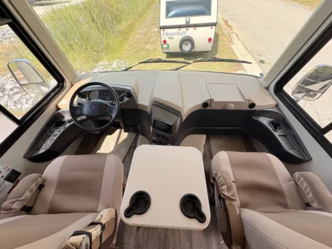 Photos of 2018 JAYCO PRECEPT 33U for sale in Gulfport, MS at County Line Campers