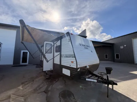 White 2020 Forest River VIKING 17FQ for sale in Gulfport, MS