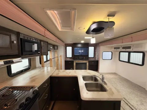 Photos of 2014 DUTCHMEN KODIAK 291RESL for sale in Gulfport, MS at County Line Campers