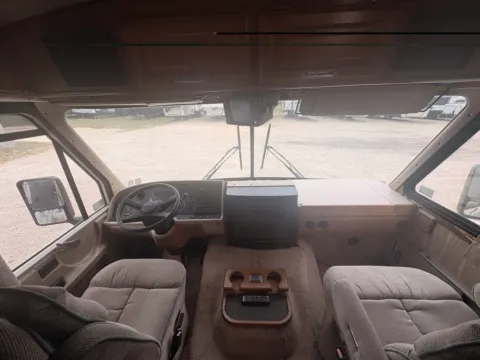 Photos of 1995 FLEETWOOD SOUTHWIND MH for sale in Gulfport, MS at County Line Campers