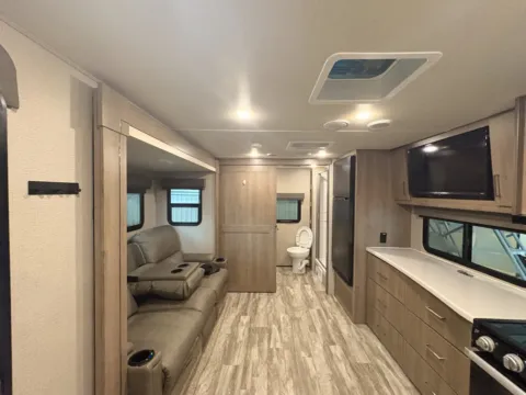 Photos of 2022 GRAND DESIGN IMAGINE 22RBE for sale in Gulfport, MS at County Line Campers
