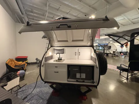 More photos of 2027 MODERN BUGGY MOD BUG 12LRK at County Line Campers, MS