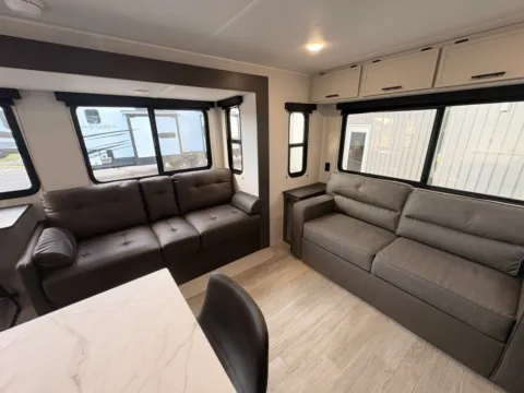 More photos of 2027 Forest River AVENGER 27TTI at County Line Campers, MS