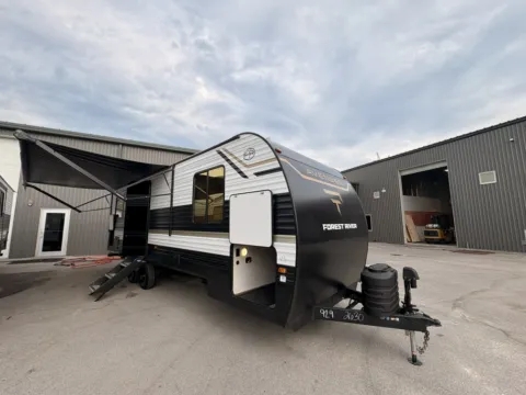 Unknown 2027 Forest River AVENGER 25RKM for sale in Gulfport, MS