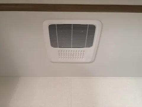 More photos of 2027 Forest River IMPRESSION 36BR3 at County Line Campers, MS