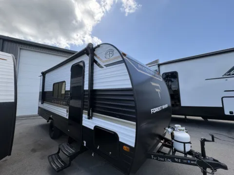 Black 2027 Forest River AVENGER 17DBX for sale in Gulfport, MS