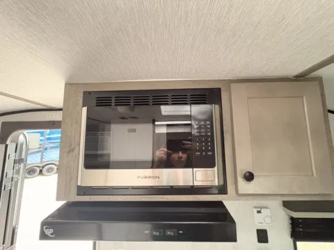 More photos of 2027 Sunset Park RV SUNRAY 149 at County Line Campers, MS