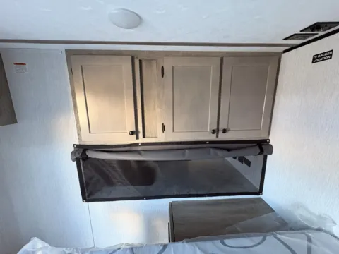 More photos of 2027 Sunset Park RV SUNRAY 119 at County Line Campers, MS