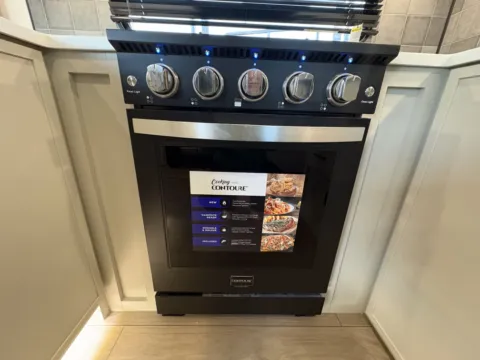 More photos of 2027 FOREST RIVER CRUSADER 2SUITE at County Line Campers, MS