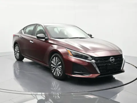 Another view of 2024 Nissan Altima 2.5 SV for sale in Palatka, FL at Beck Nissan