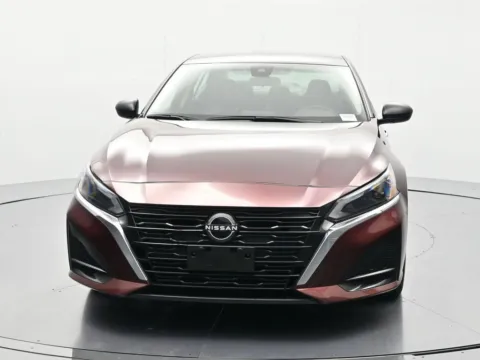 Photos of 2024 Nissan Altima 2.5 SV for sale in Palatka, FL at Beck Nissan