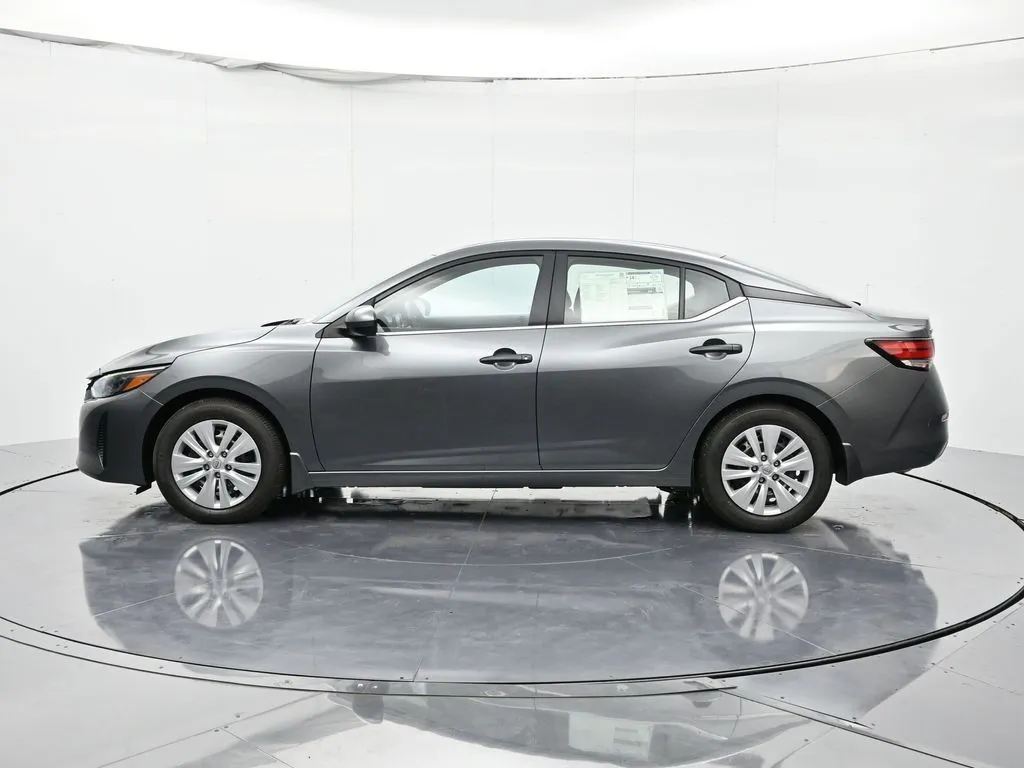 2025 Nissan Sentra S - Photo 8