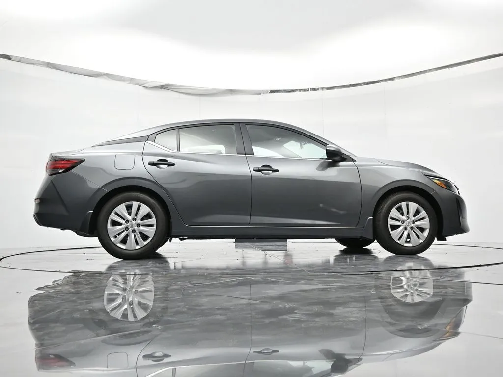 2025 Nissan Sentra S - Photo 36