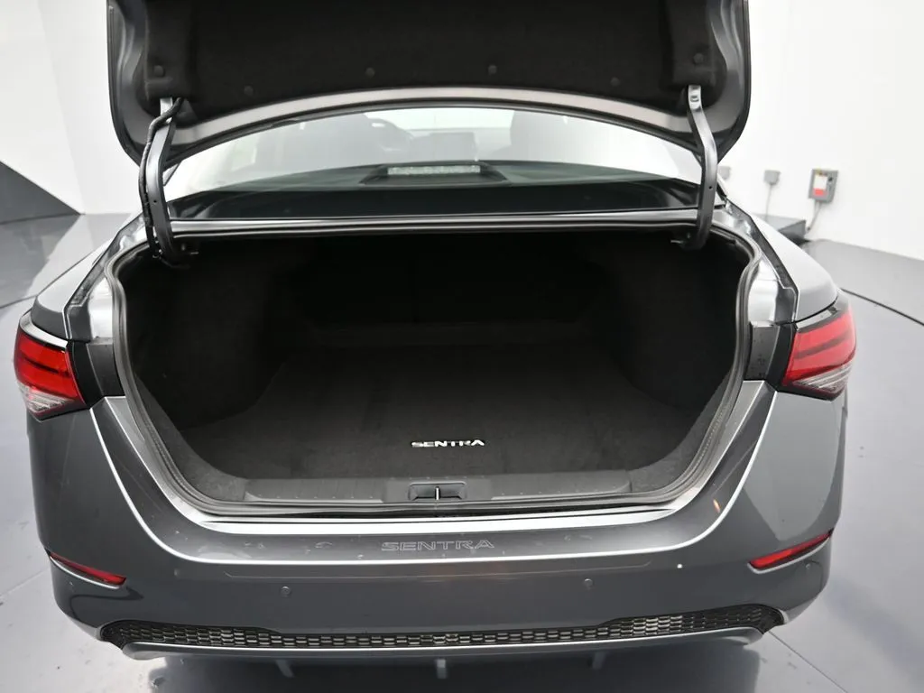 2025 Nissan Sentra S - Photo 21