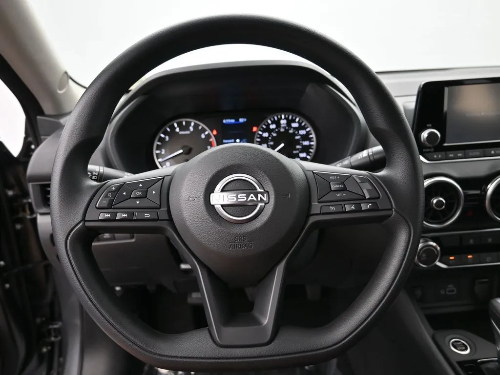2025 Nissan Sentra S - Photo 12