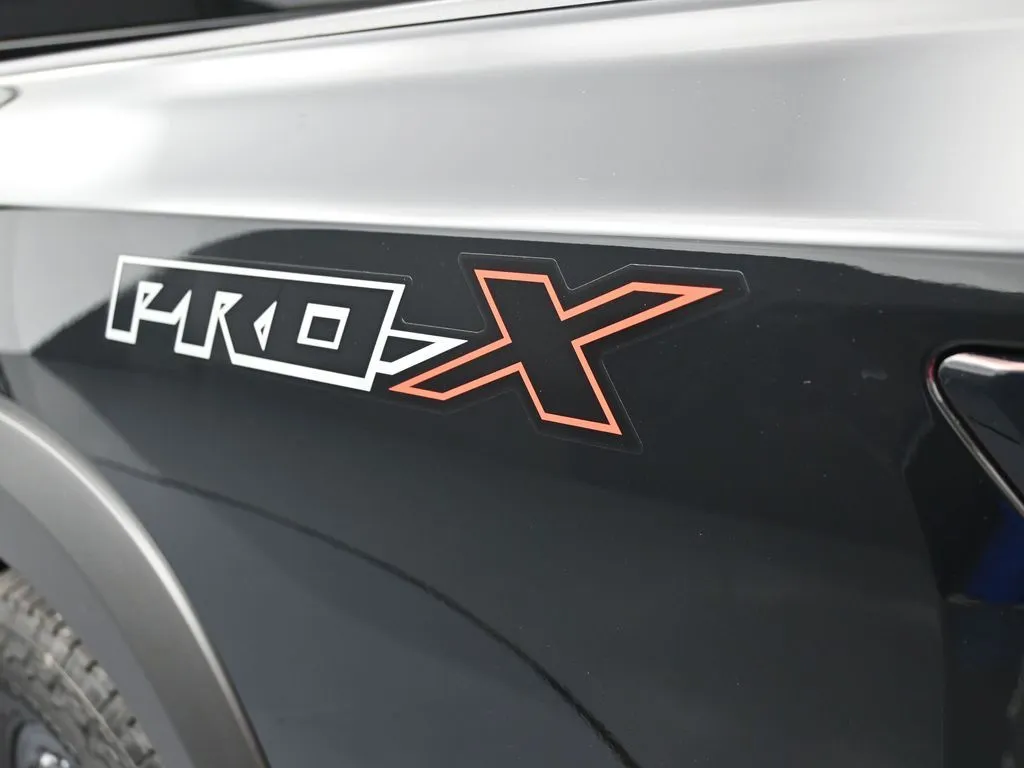 2026 Nissan Frontier PRO-X - Photo 12