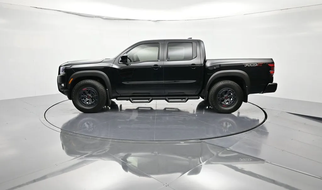 2026 Nissan Frontier PRO-X - Photo 8