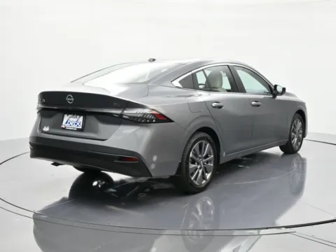 More photos of 2026 Nissan Sentra SL at Beck Nissan, FL
