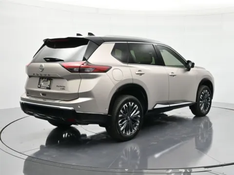 More photos of 2026 Nissan Rogue Platinum at Beck Nissan, FL