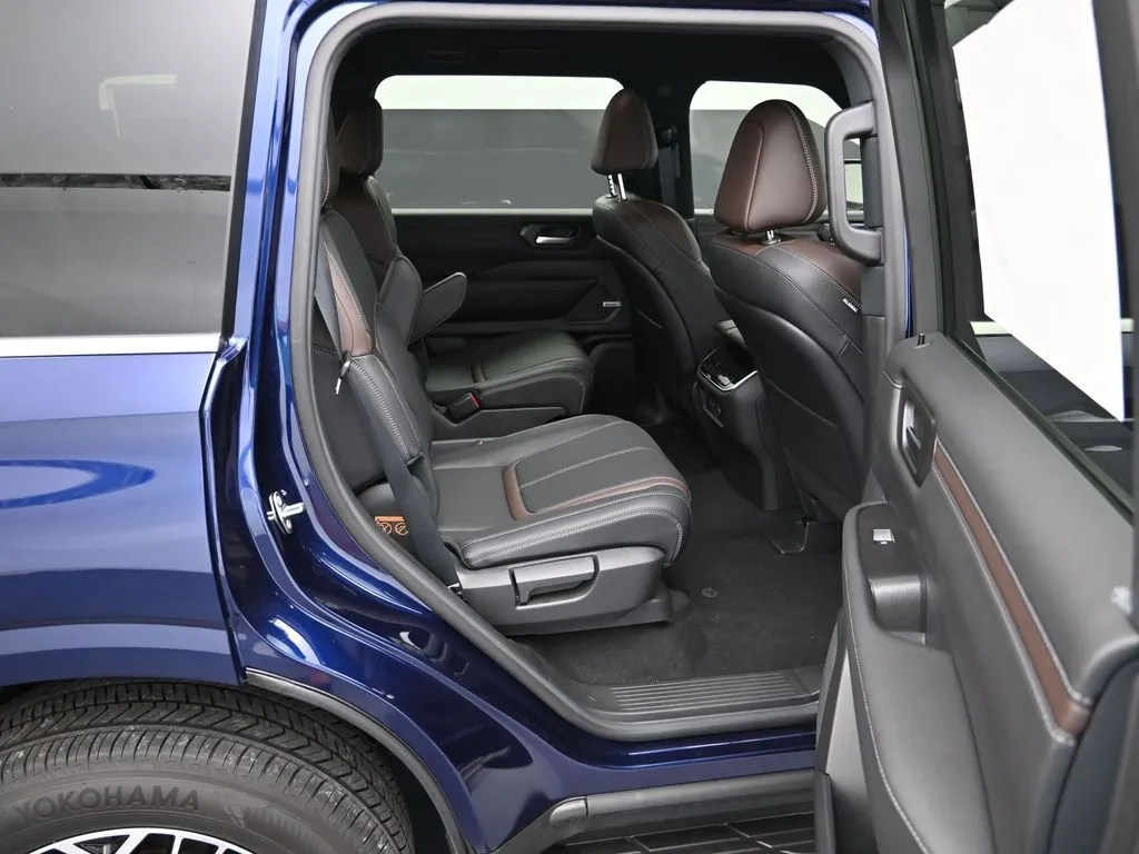 2025 Nissan Armada SL - Photo 27