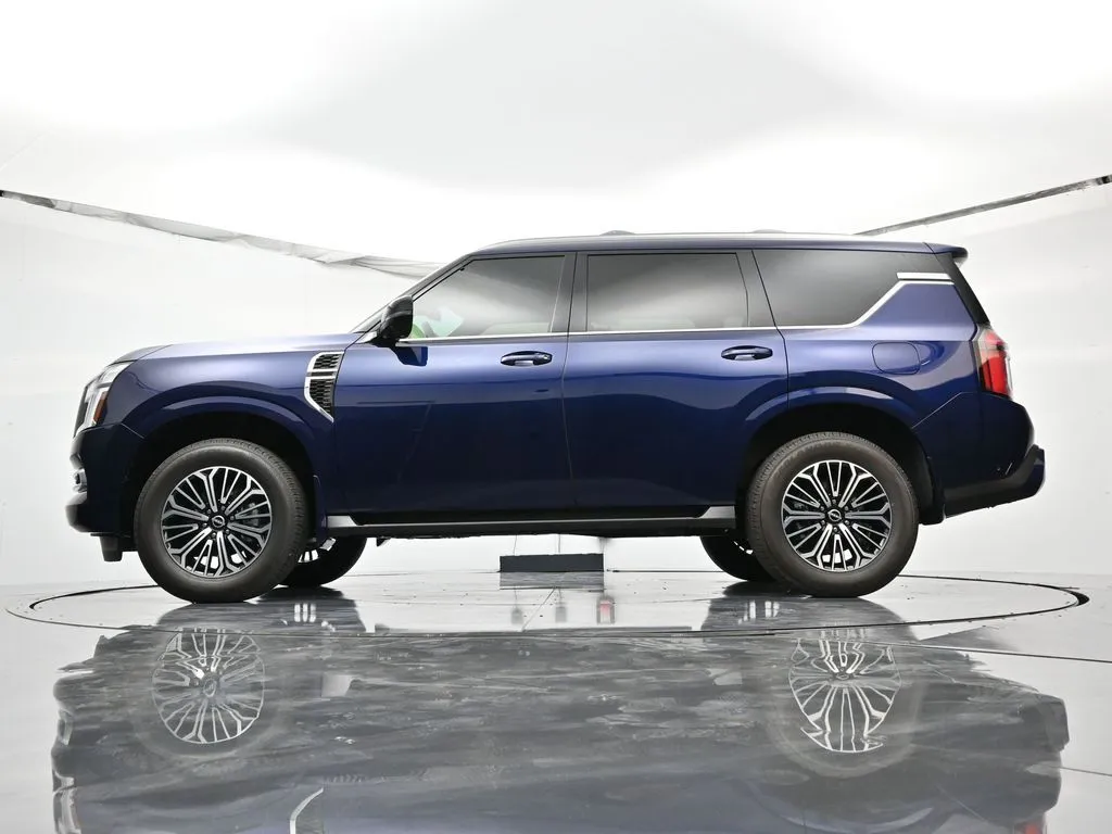 2025 Nissan Armada SL - Photo 45