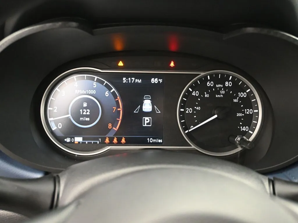 2025 Nissan Versa Sedan SV - Photo 20