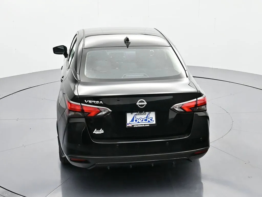2025 Nissan Versa Sedan SV - Photo 39