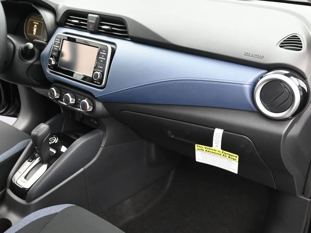 2025 Nissan Versa Sedan SV - Photo 29