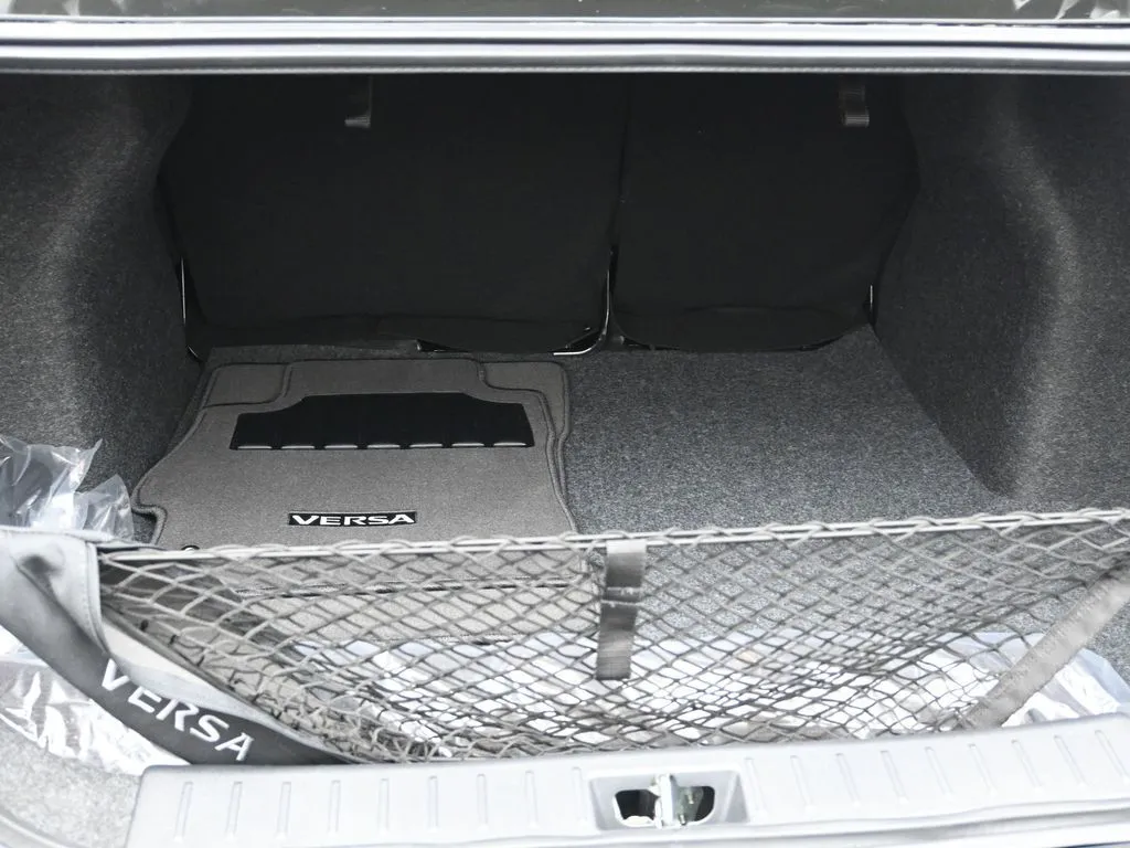 2025 Nissan Versa Sedan SV - Photo 26