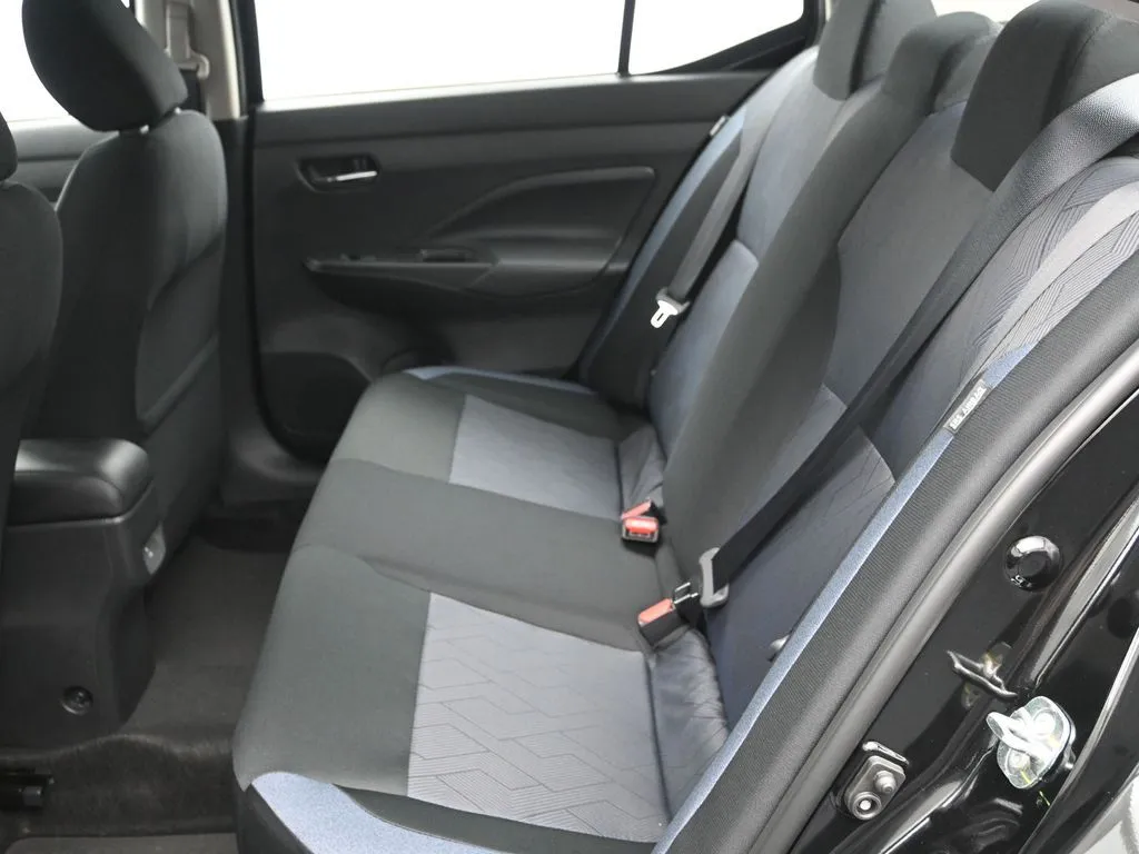 2025 Nissan Versa Sedan SV - Photo 24
