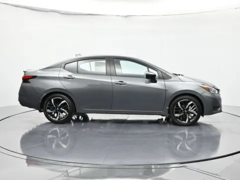 More photos of 2025 Nissan Versa 1.6 SR at Beck Nissan, FL