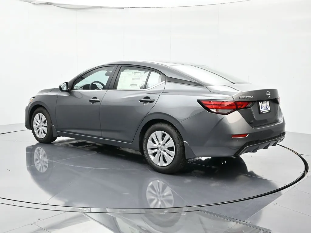 2025 Nissan Sentra S - Photo 7